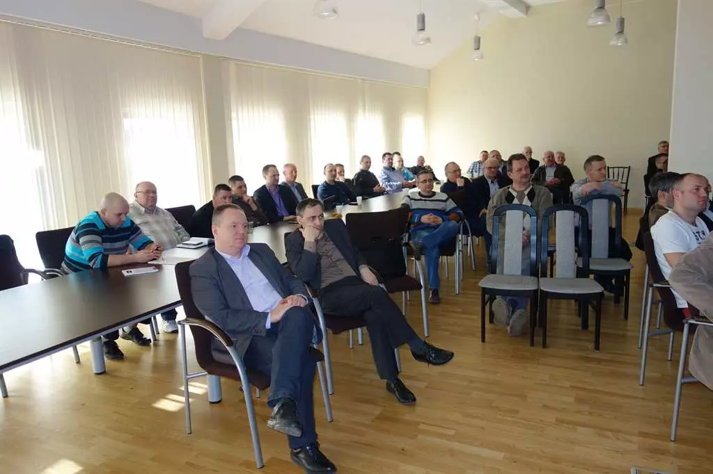 Uczestnicy podczas szkolenia w sali konferencyjnej ENERGA-OPEATOR SA Oddział w Olsztynie
